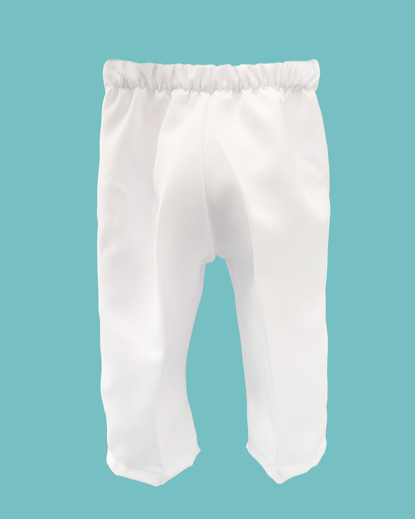 Traje 4 piezas tirantes blancos estilo pantalón o short